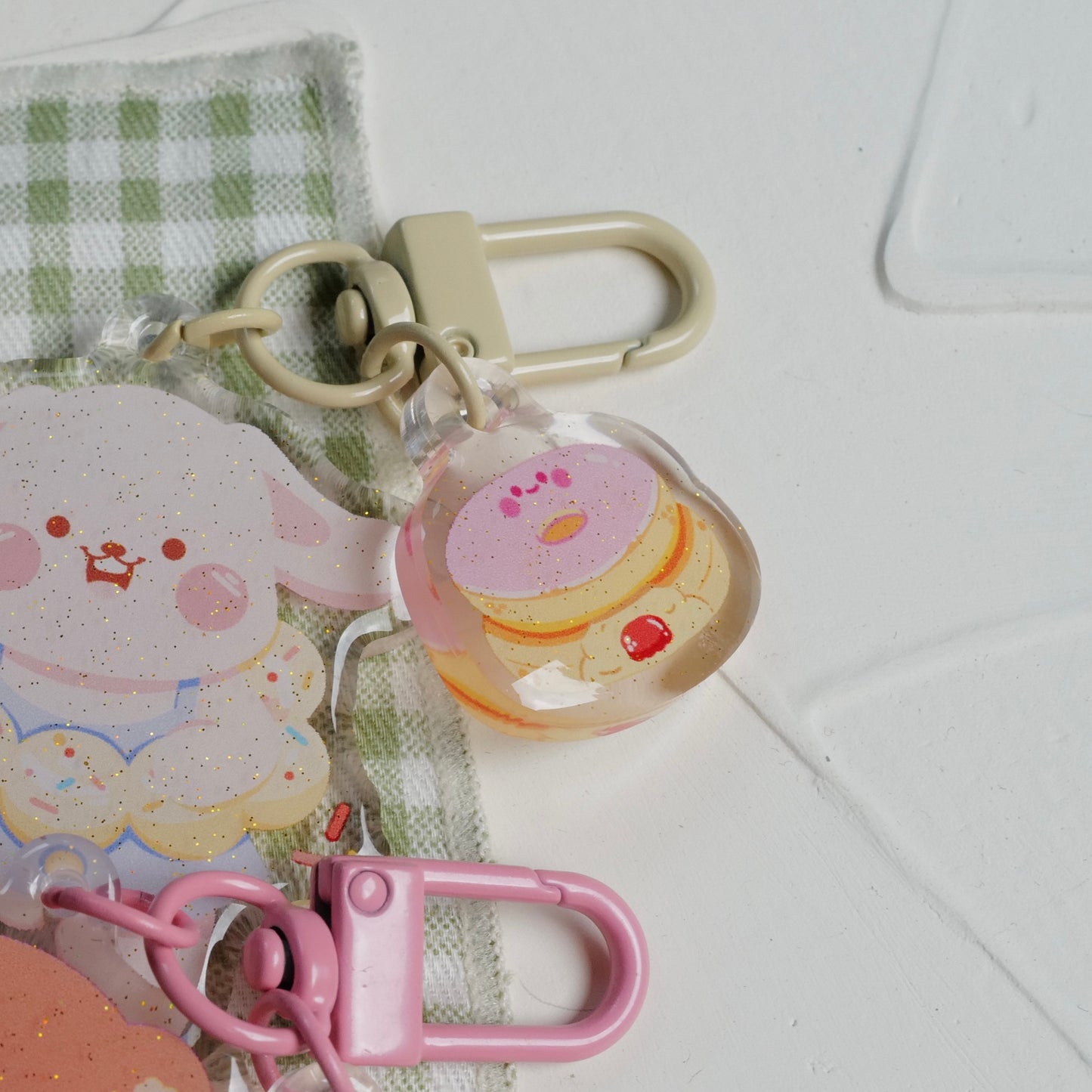 Bonnie's Donut w/ Mini Charm Keychain