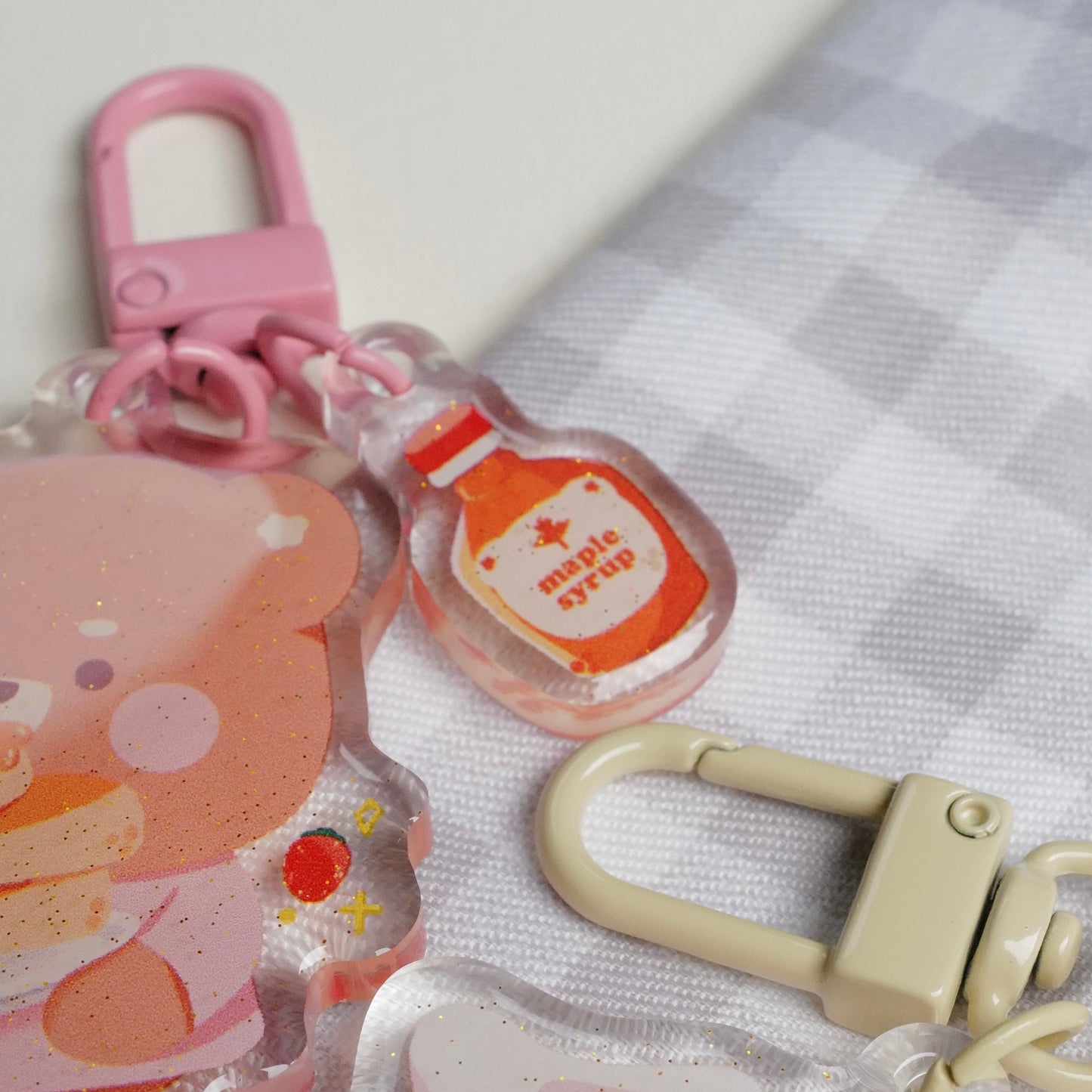 Brownie's Pancake w/ Mini Charm Keychain