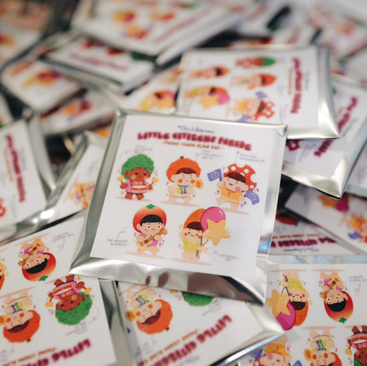 Little Citizens Phone Charm Blind Box